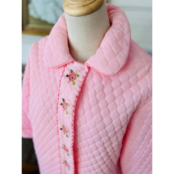 Vintage Lounges Pink Quilted Robe Floral Embroidered Housecoat Large - Picture 2 of 4